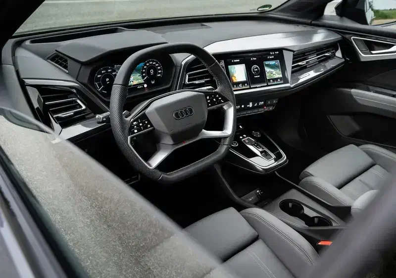 حواله خودرو آئودی Q4 و تویوتا BX4X|خودرو سواری و وانت|خان ببین, |دیوار