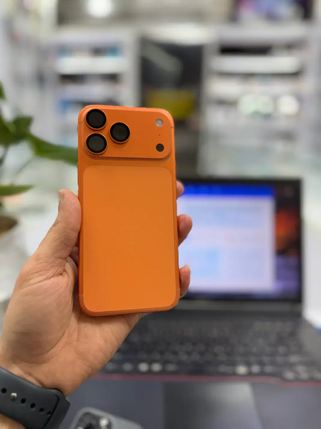 اپل ۱۷ و ۱۶ و ۱۴ و ۱۳|موبایل|ماکلوان, |دیوار