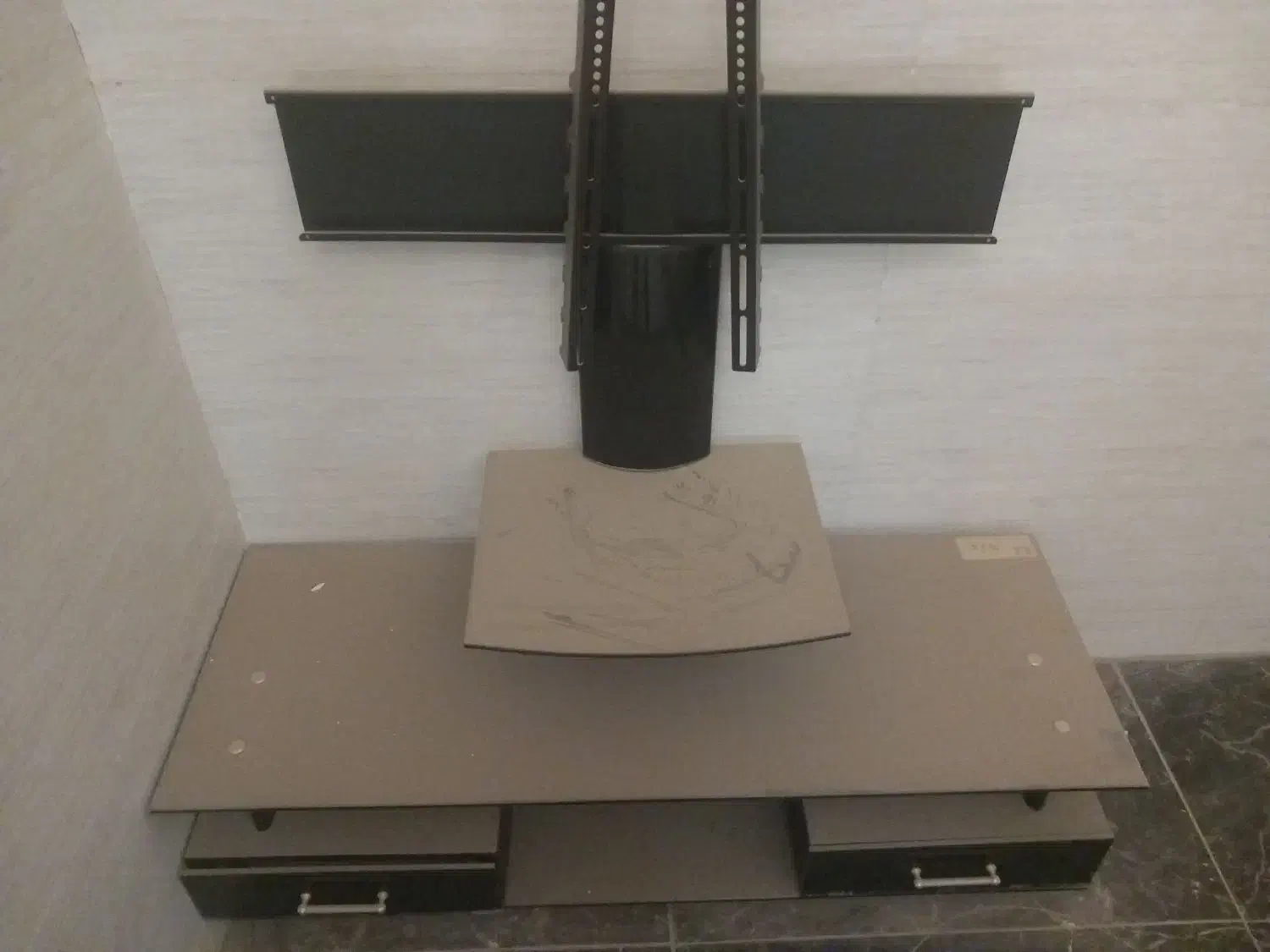 میز تلویزیون به قیمت ۵۵۰ تومن بفروش میرسه|میز تلویزیون|اهواز, سلطانمنش|دیوار