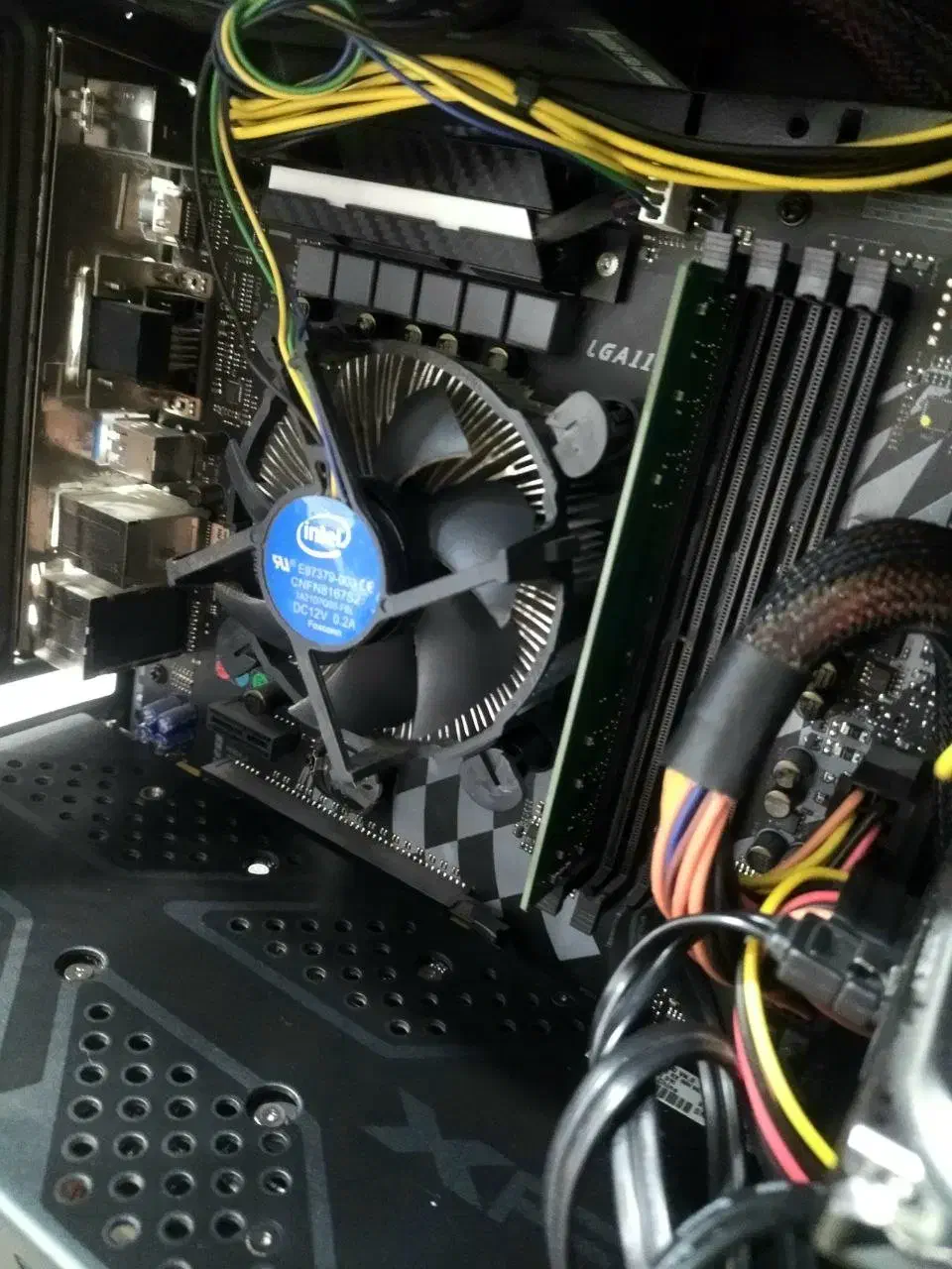 کیس گیمینگ ddr4گرافیک 8 گیگ هاردssd پردازندهcpu i5|رایانه رومیزی|قرچک, مهدیه|دیوار