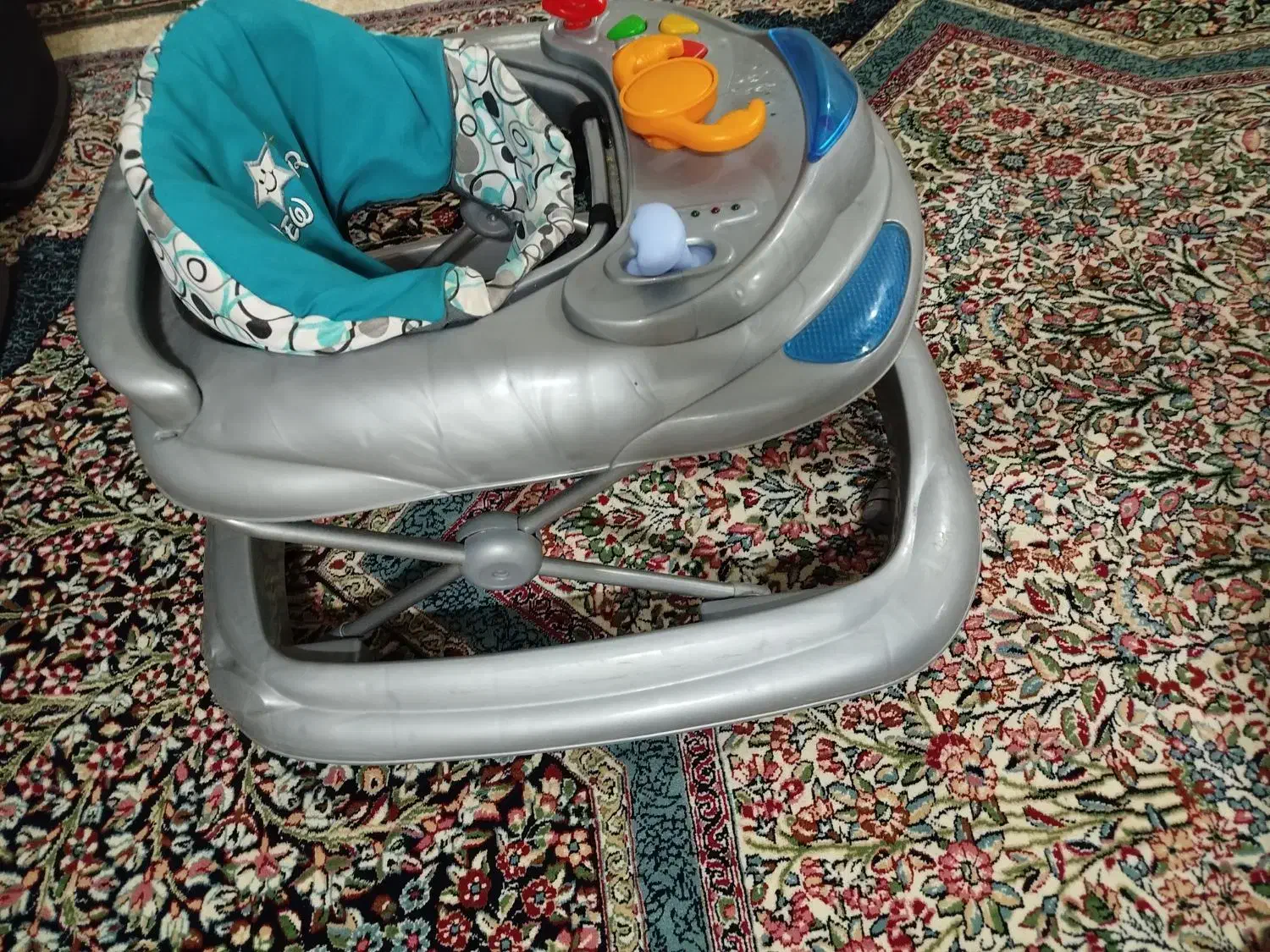 روروک|کالسکه و لوازم جانبی|بافق, |دیوار