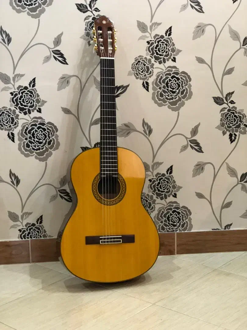 گیتار یاماها مدل C390|گیتار، بیس، امپلیفایر|رشت, گلباغ نماز|دیوار