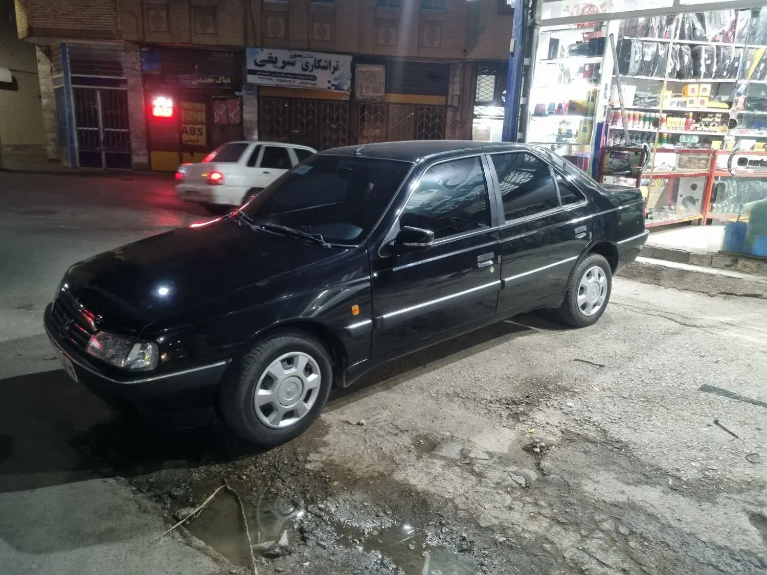 پژو ۴۰۵ مشکی ۸۶ در حد|خودرو سواری و وانت|اسفراین, |دیوار