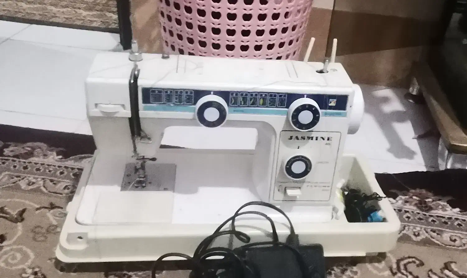 چرخ خیاطی یاسمین کاچیران|چرخ خیاطی و ریسندگی|بیرجند, |دیوار