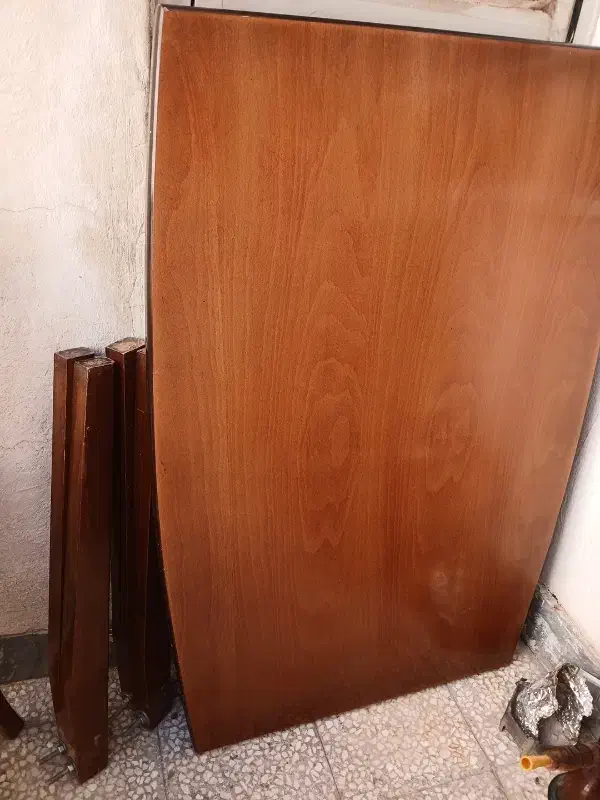 میز|میز و صندلی غذاخوری|قم, آذر (نکویی)|دیوار