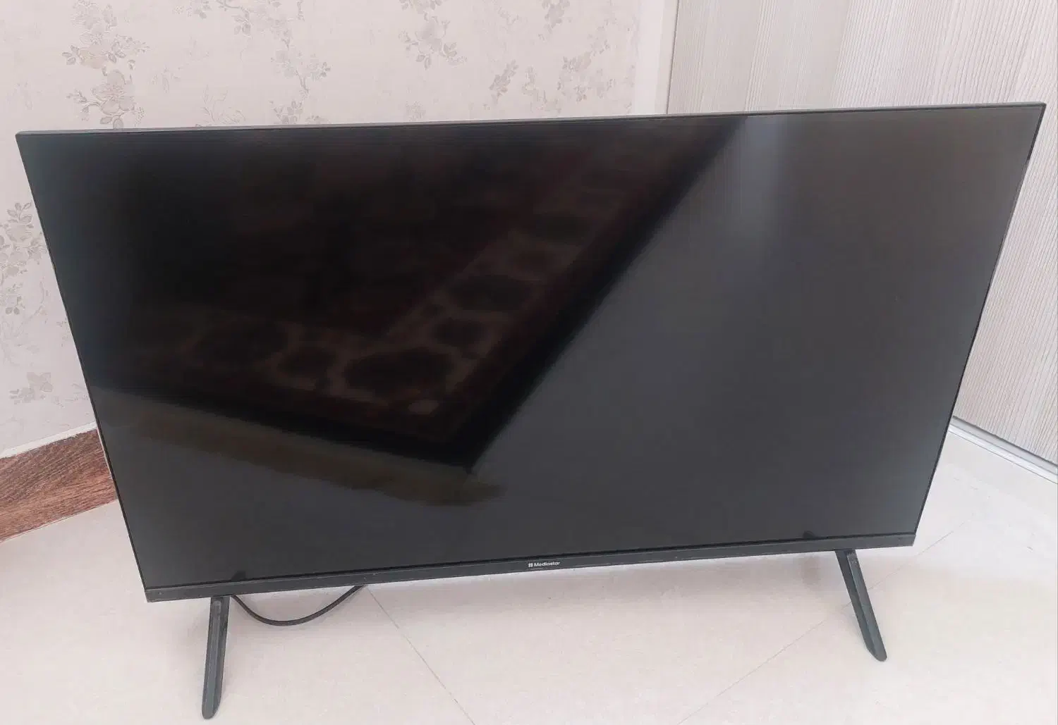 مانیتور LED و LCD مناسب کامپیوتر و دوربین مداربسته|قطعات و لوازم جانبی رایانه|اراک, |دیوار