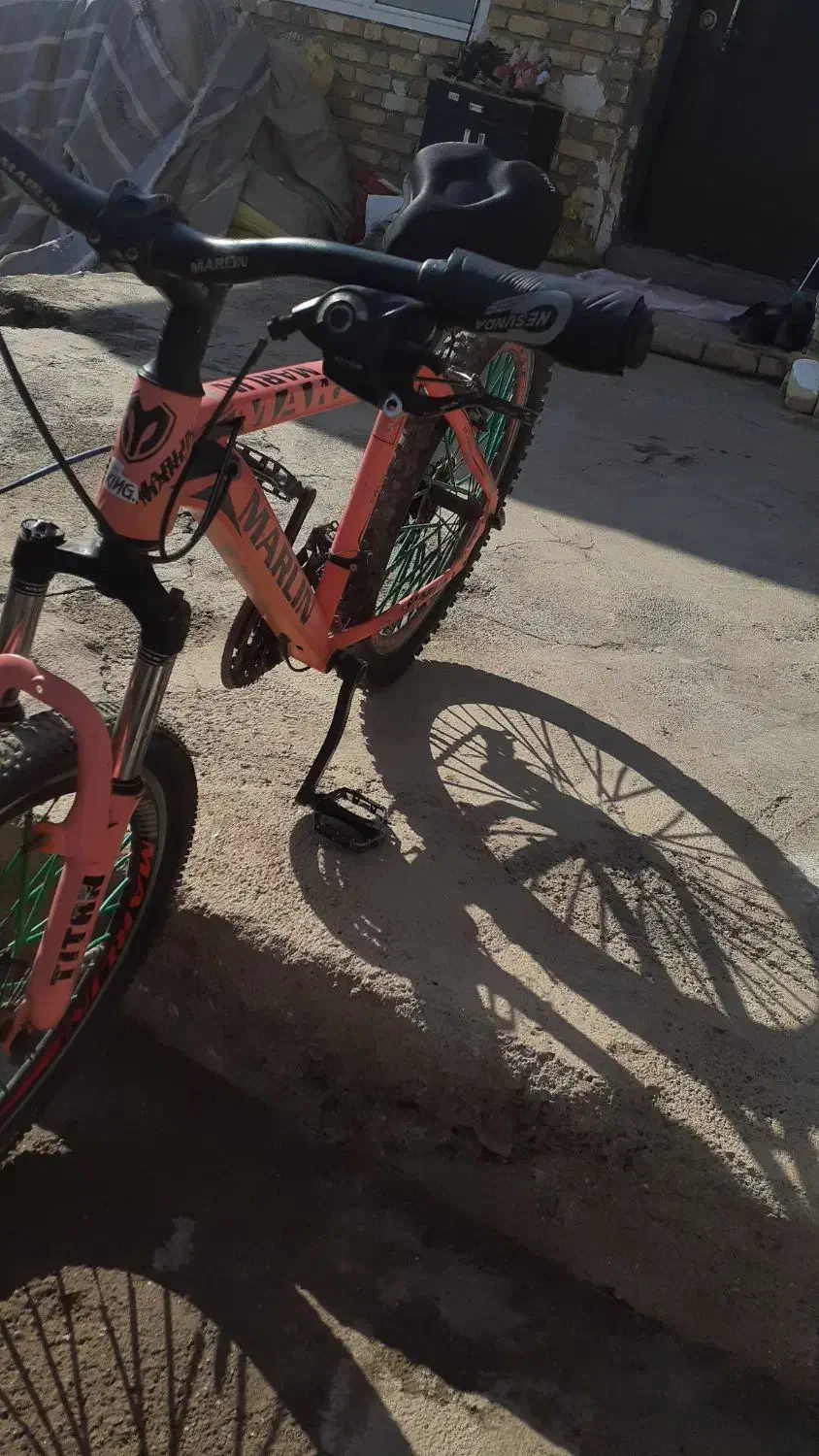 دوچرخه ۲۴ تنه بزرگ|دوچرخه، اسکیت، اسکوتر|گیلوان, |دیوار