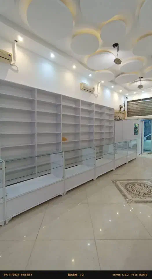 دکور نمایشگاهی ویترین داروخانه کانتر قفسه پیشخوان|فروشگاه و مغازه|تهران, حسن‌آباد|دیوار