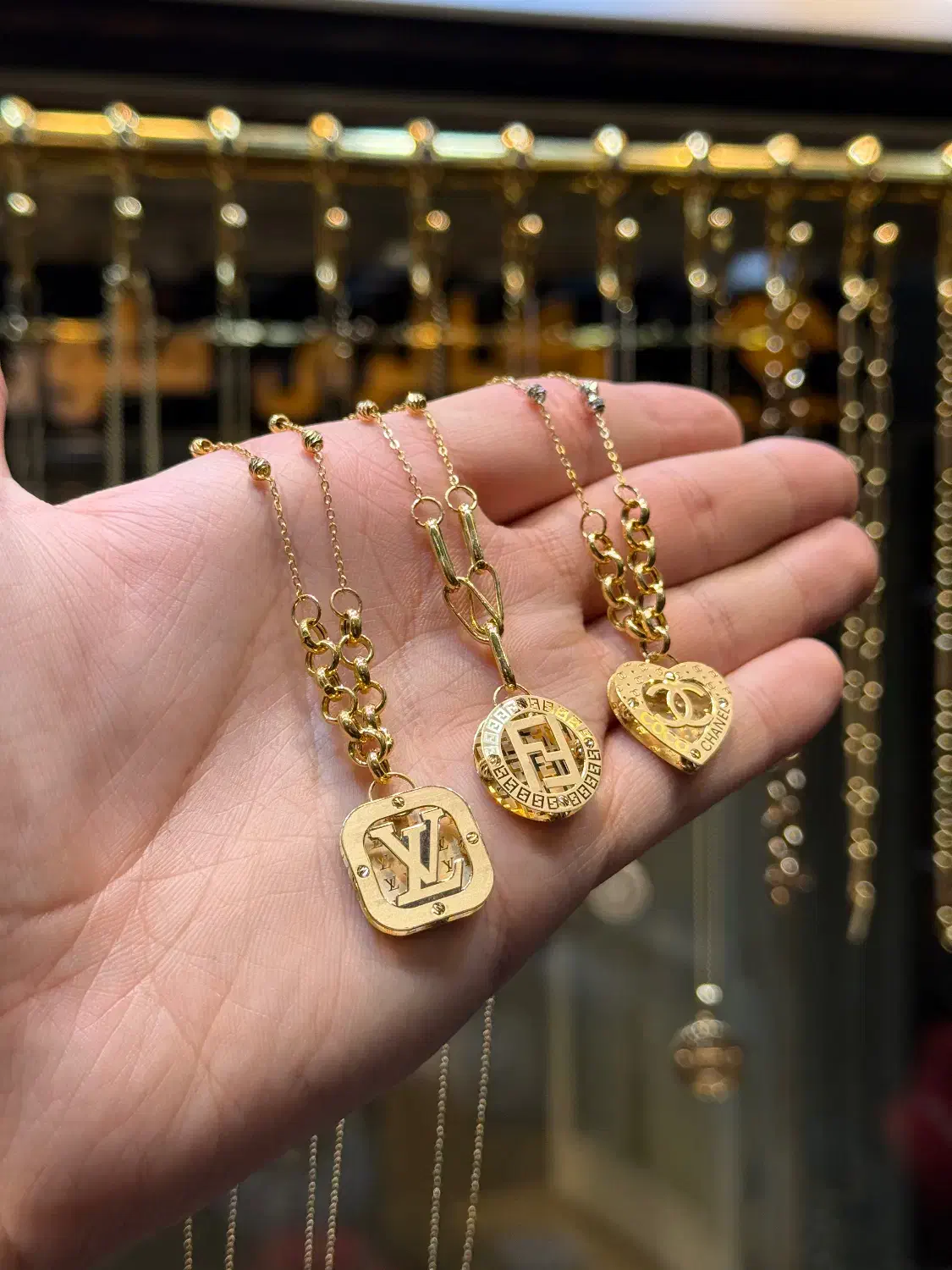 LV Fendi زنجیر طلا|جواهرات|تهران, صد دستگاه|دیوار