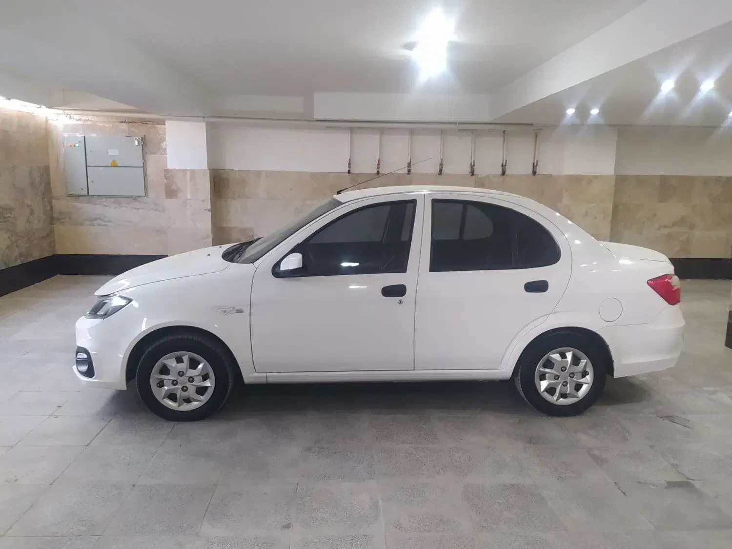 ساینا|خودرو سواری و وانت|ملارد, |دیوار