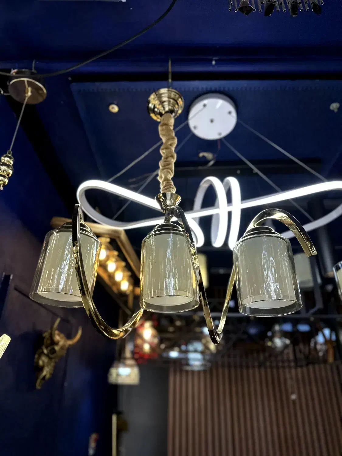 لوستر اویز و سقفی اتاق خواب و اشپز خونه|لوستر و چراغ آویز|مشهد, ولیعصر (شهرک غرب)|دیوار