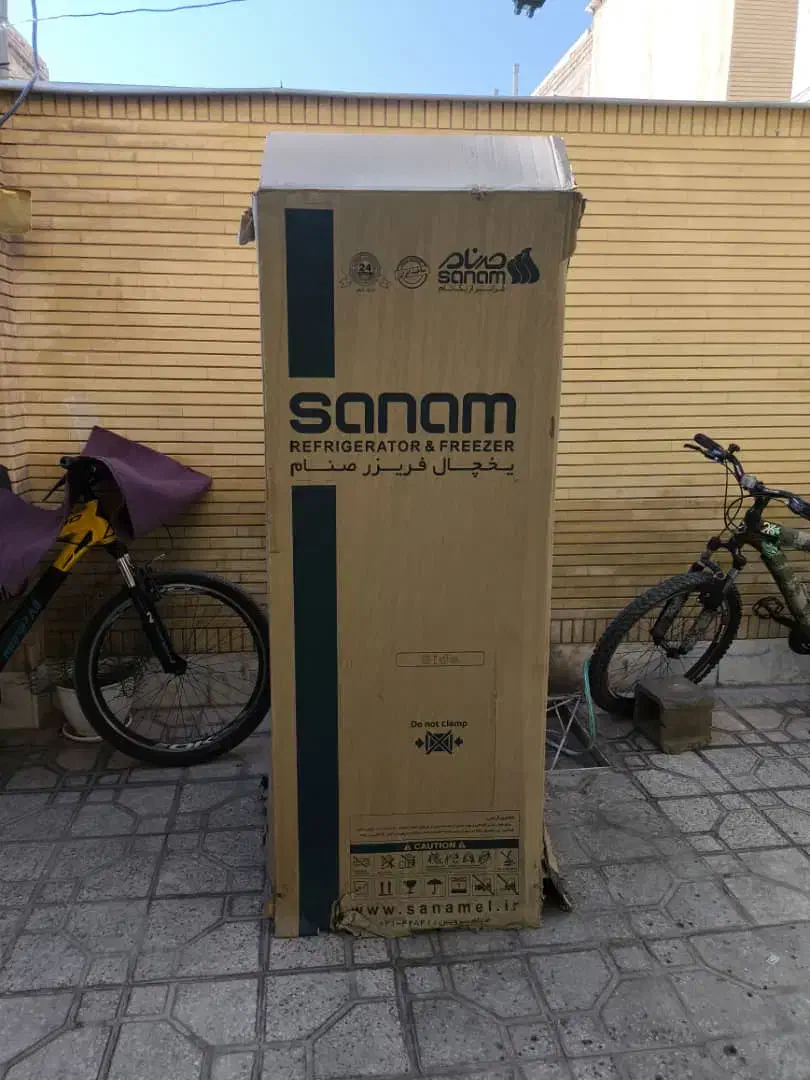 یخچال فریزر صنام کاملا سالم و نو اصلا استفاده نشده|یخچال و فریزر|شیراز, دلجو|دیوار