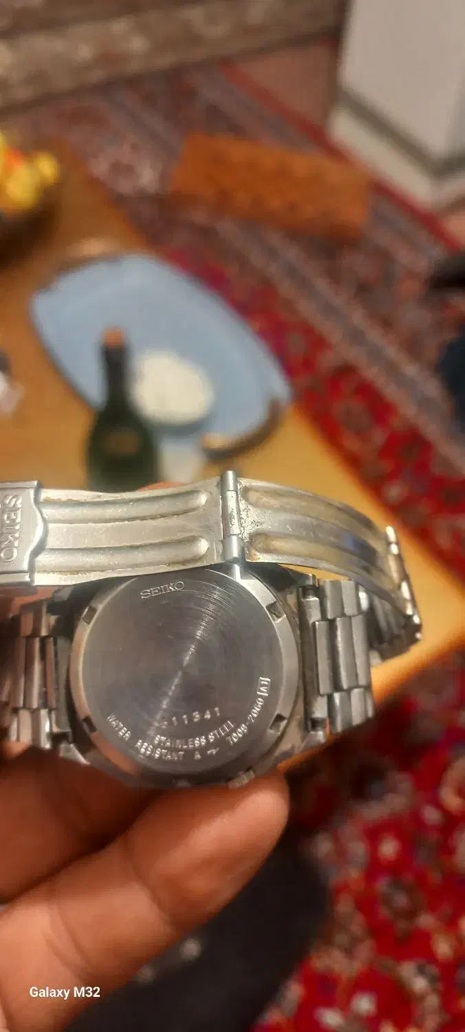 سیکو 5|ساعت|شاهین‌شهر, مورچه خورت|دیوار