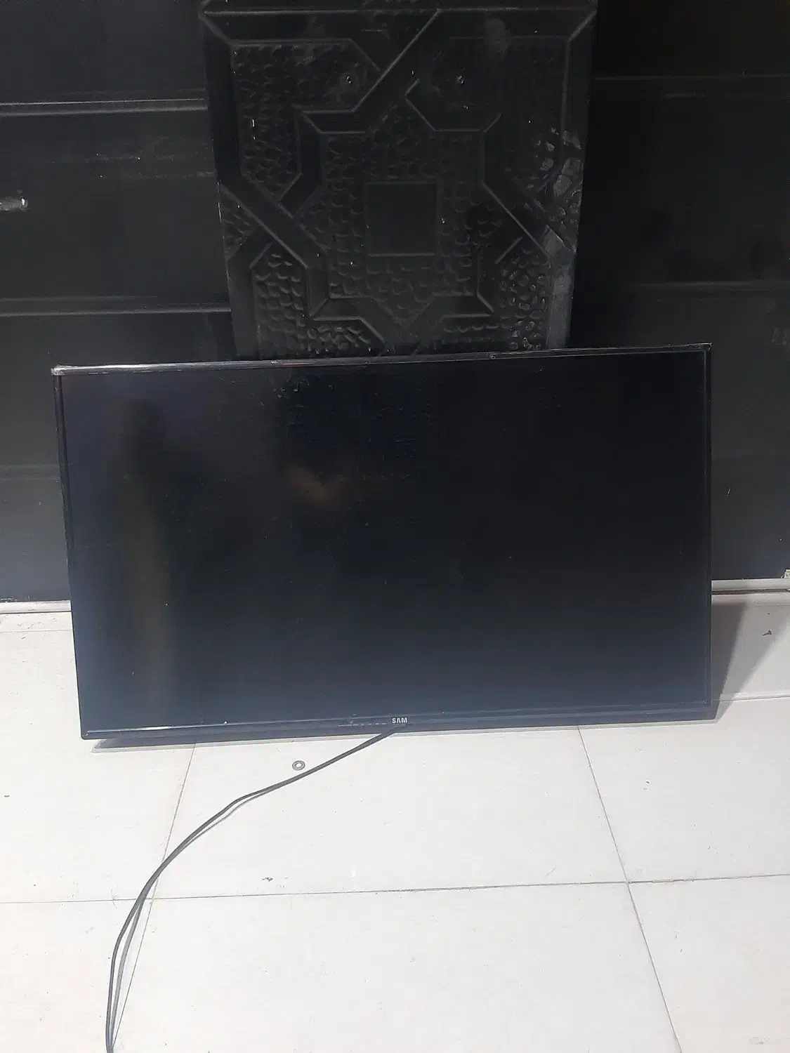 تلویزیون ۴۳ اینچ|تلویزیون و پروژکتور|ساوه, |دیوار