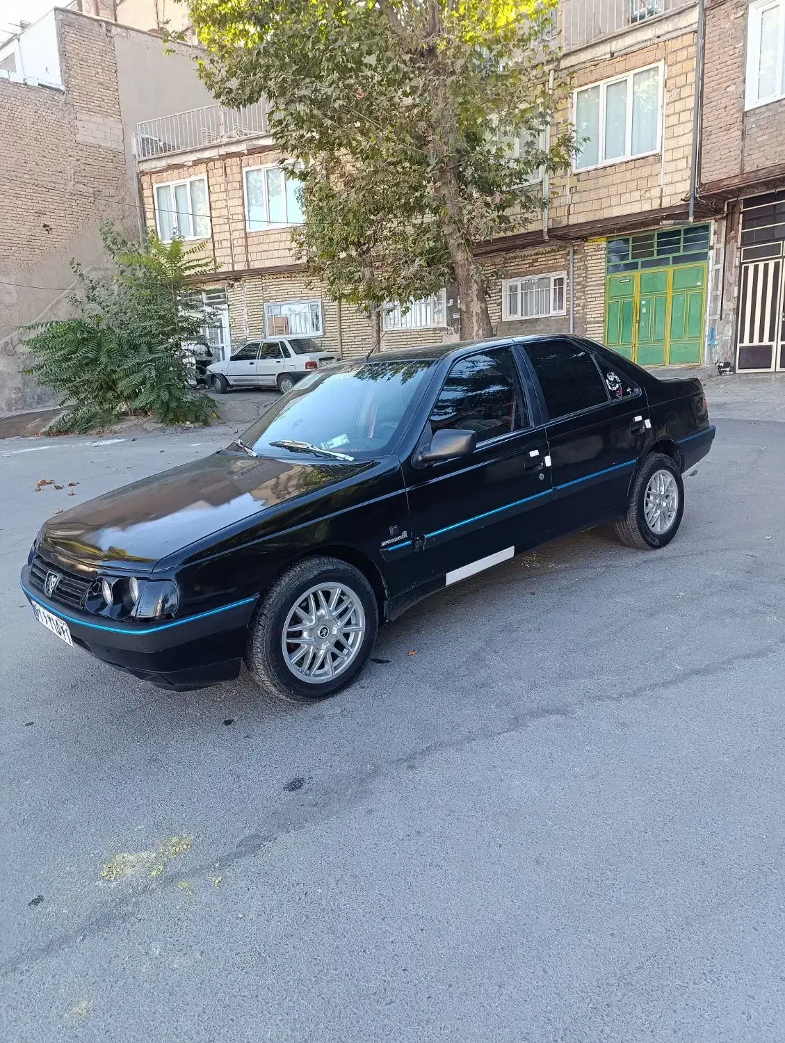 پژو405 مدل 81 در حد|خودرو سواری و وانت|دورود, |دیوار