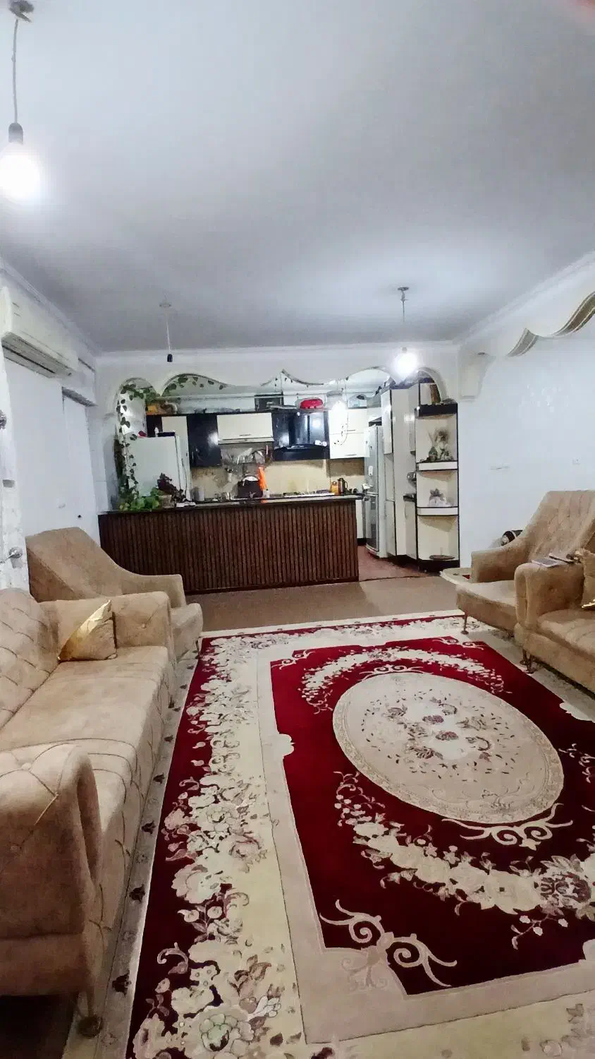 خانه ویلایی طبقه بالا سه راهی|فروش خانه و ویلا|دوگنبدان, |دیوار