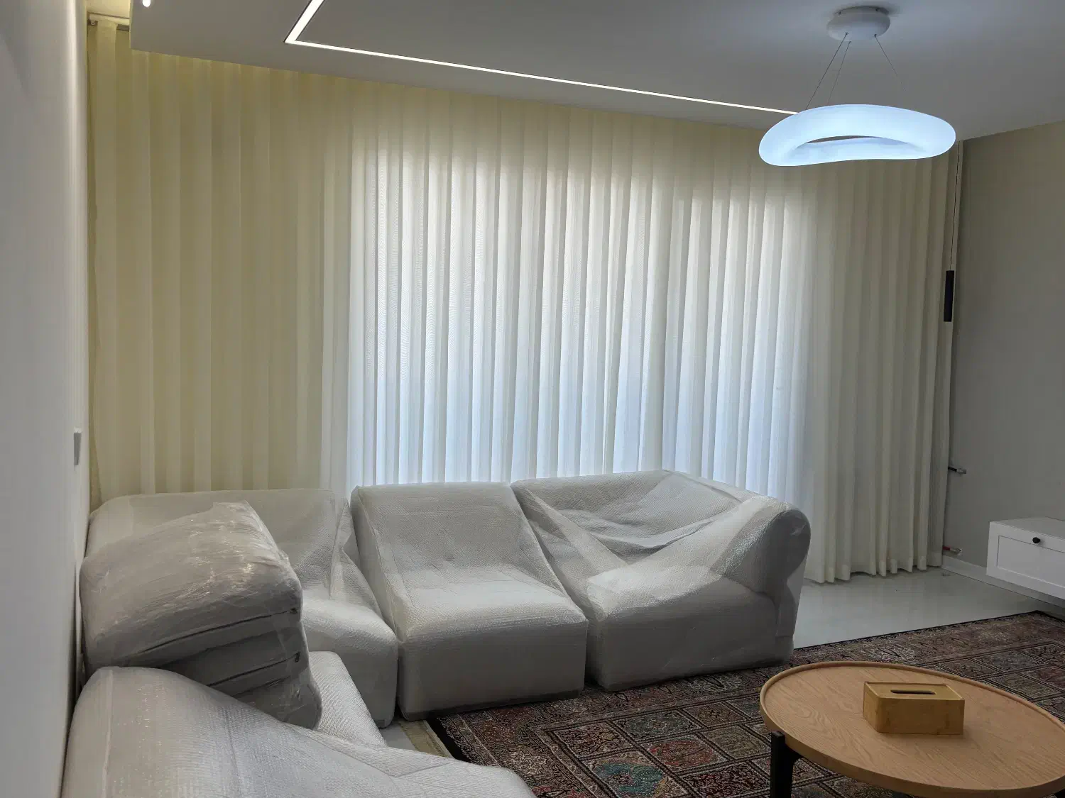 نصب انواع پرد های منزل با سریع ترین زمان|خدمات پیشه و مهارت|شیراز, شهرک ولیعصر|دیوار