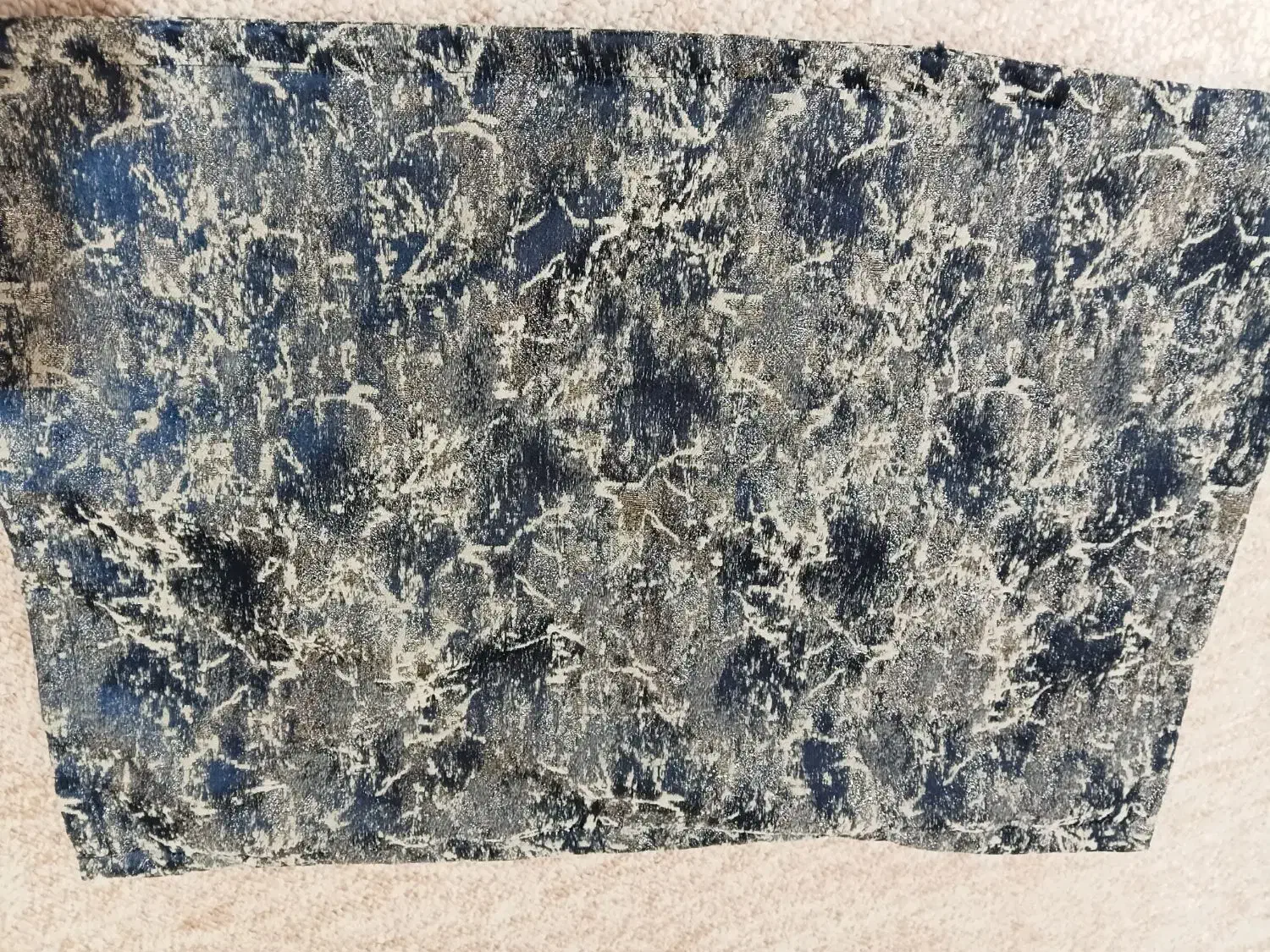 روبالشتی|رختخواب، بالش، پتو|کوهدشت, |دیوار