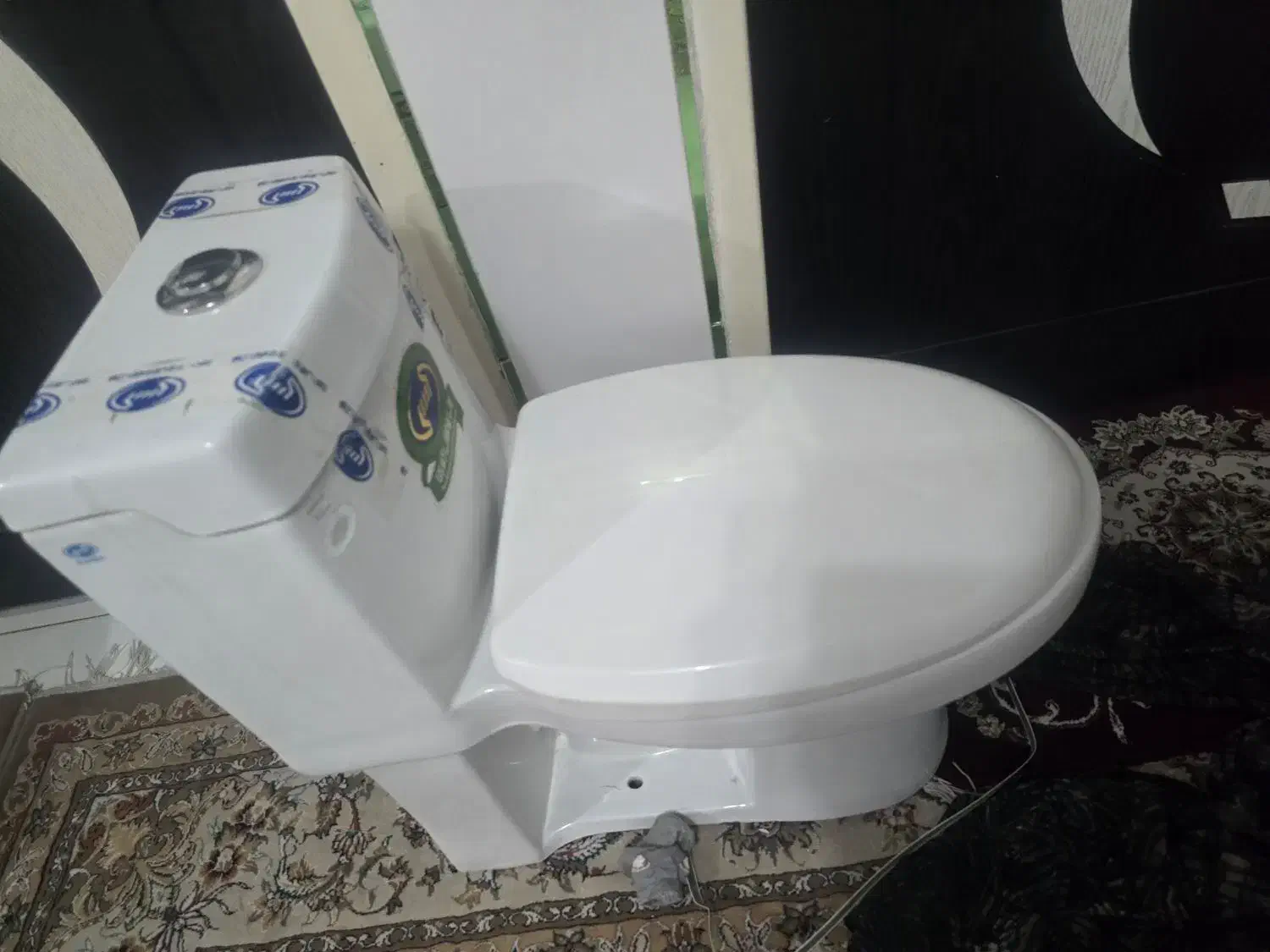 توالت فرنگی نو نو آک|لوازم سرویس بهداشتی|فلاورجان, |دیوار