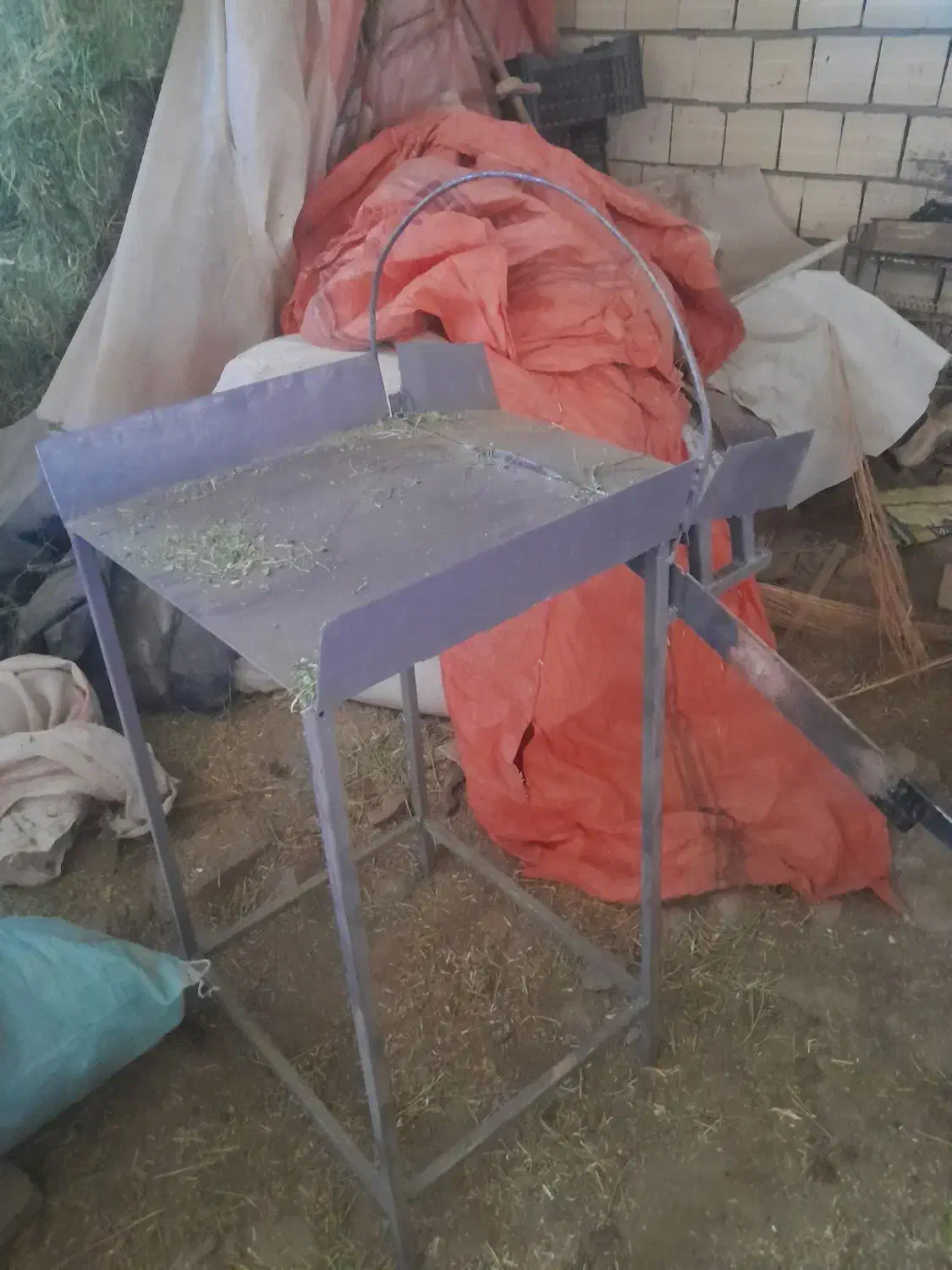 علف بر قیچی یونجه بر|لوازم جانبی حیوانات|نهاوند, |دیوار