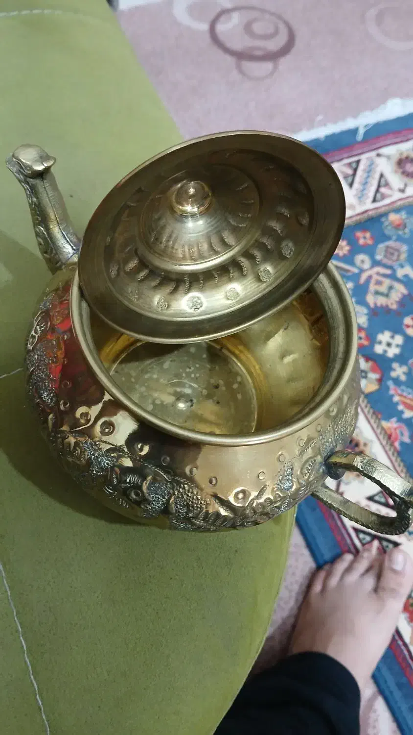 قندان وقوری برنجی نو اصل سالم|صنایع دستی و سایر لوازم تزئینی|بهارستان, |دیوار