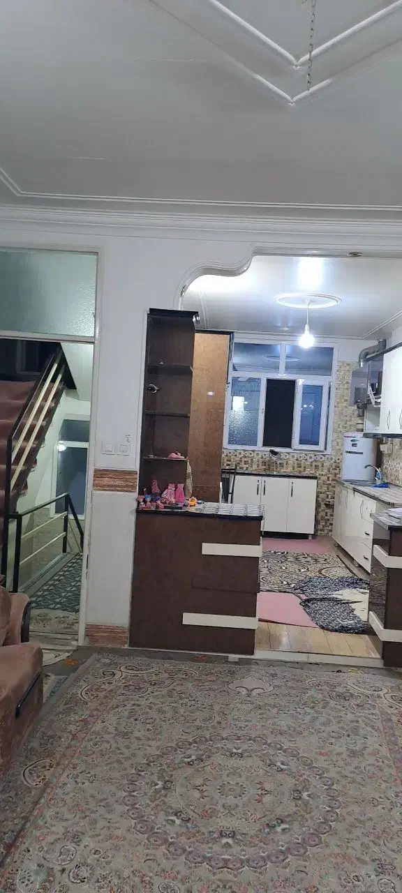 منزل دو طبقه با همکف|فروش خانه و ویلا|قم, پشت انبار نفت|دیوار