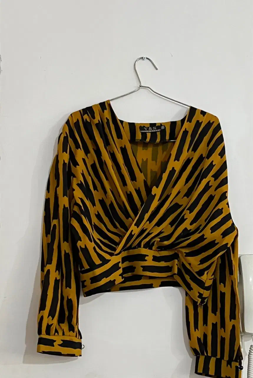 بلوز مجلسی|لباس|سلماس, |دیوار