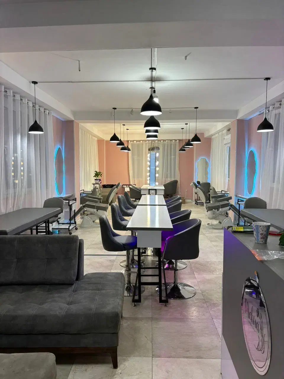 لوازم سالن آرایشگاه*میزناخن*آینه*ترولی*پدیکور|آرایشگاه و سالنهای زیبایی|فردیس, سپید دشت|دیوار