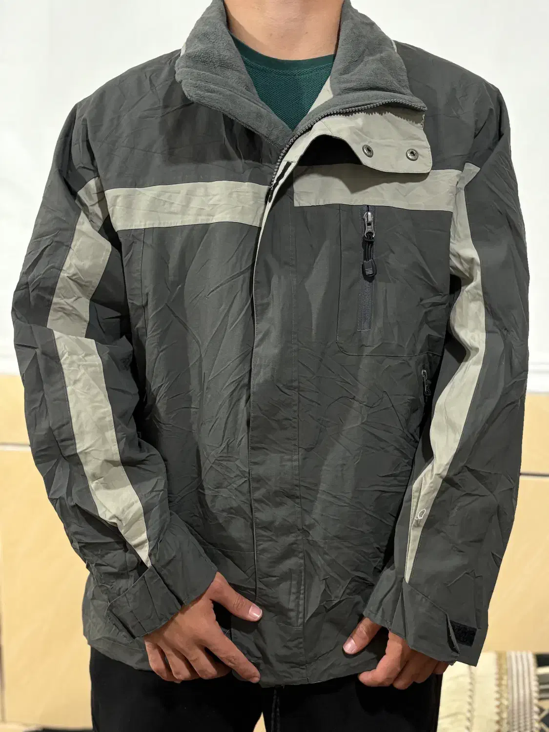 کاپشن امریکایی|لباس|یاسوج, |دیوار