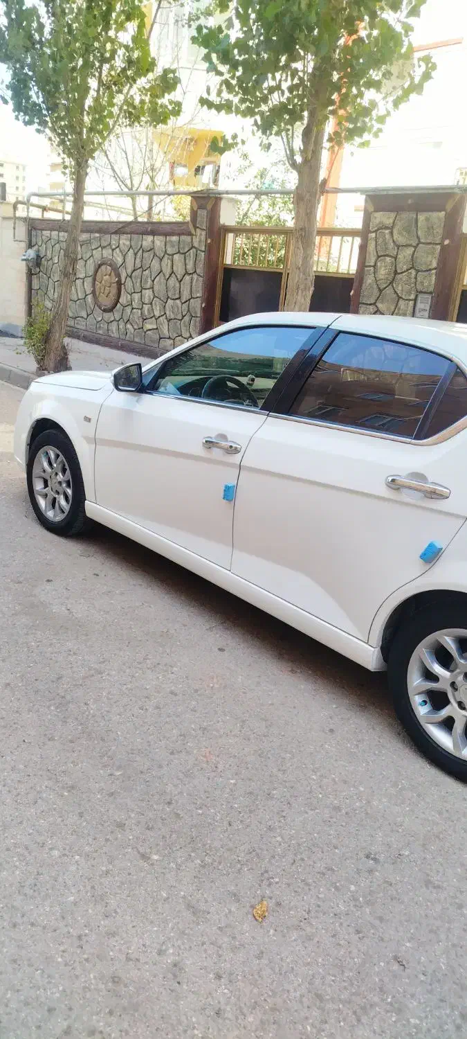 دنا پلاس|خودرو سواری و وانت|اردبیل, |دیوار