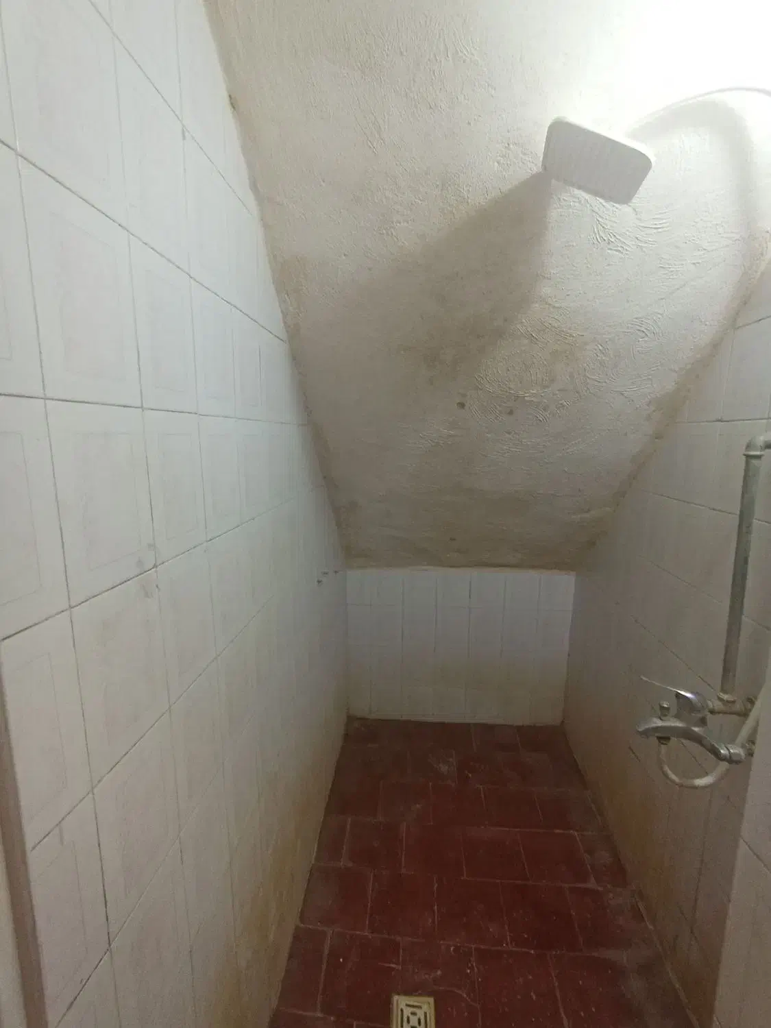 سوئیت 1 خواب|اجارهٔ آپارتمان|شیراز, کوشک میدان|دیوار