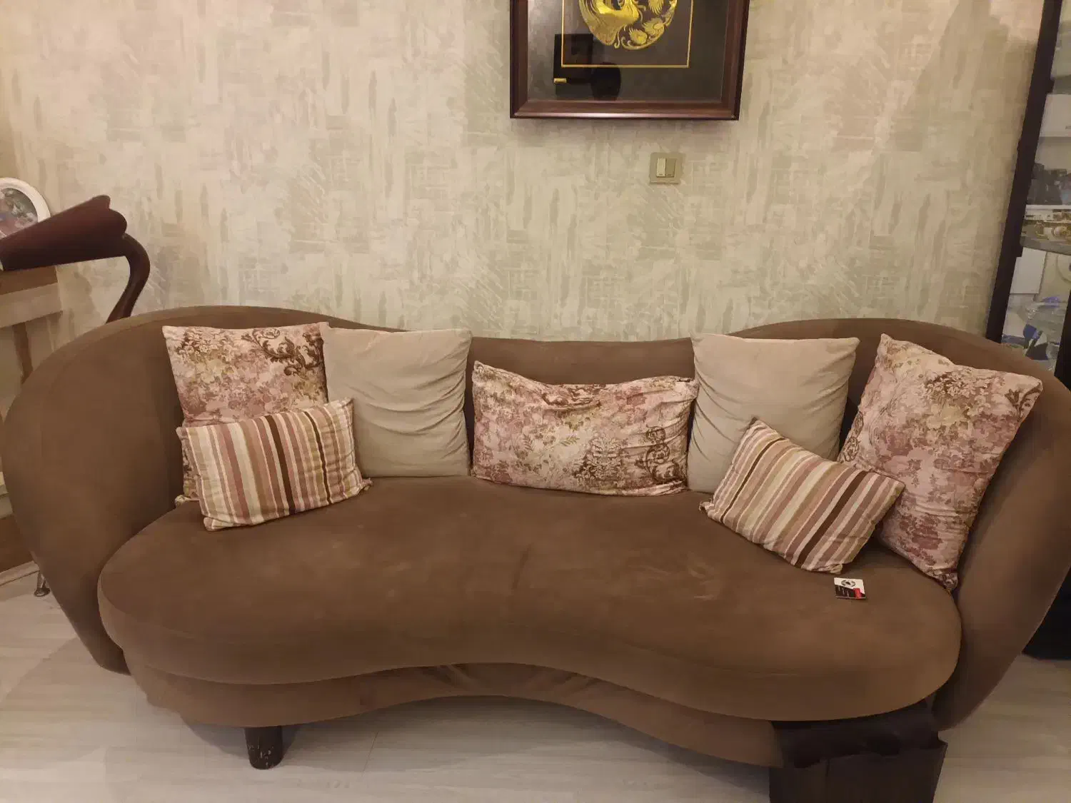 سرویس مبل ۸ نفره  و میز نهار خوری ۶ نفره|مبلمان خانگی و میز عسلی|رشت, آزادگان|دیوار