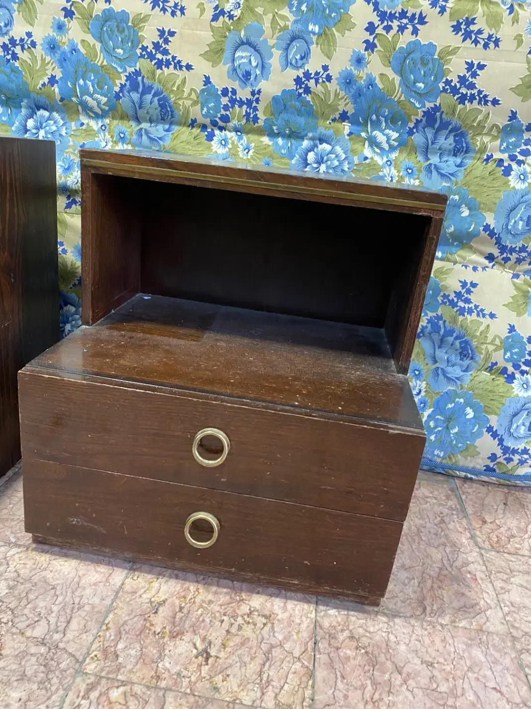 پاتختی|تشک تختخواب|عباسآباد, |دیوار