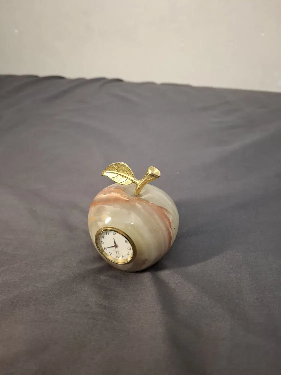 ساعت سنگ مرمر طرح سیب|ساعت دیواری و تزئینی|تهران, مجیدآباد|دیوار