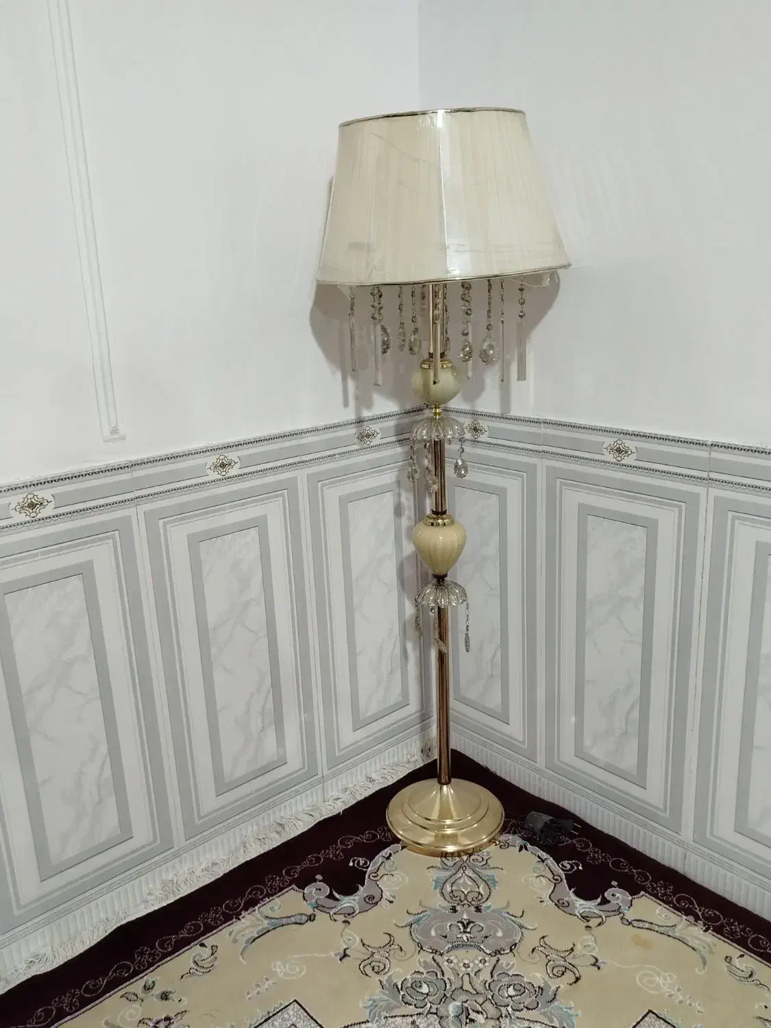 آباژور ایستاده|چراغ خواب و آباژور|اسلامآباد غرب, |دیوار