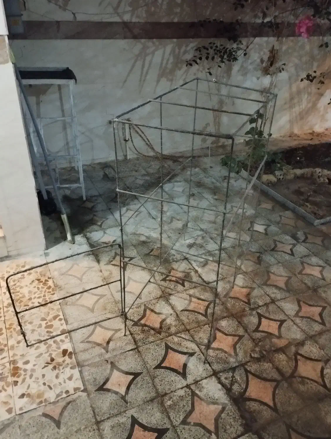 قفس  پرندگان درب دار|لوازم جانبی حیوانات|اندیمشک, |دیوار