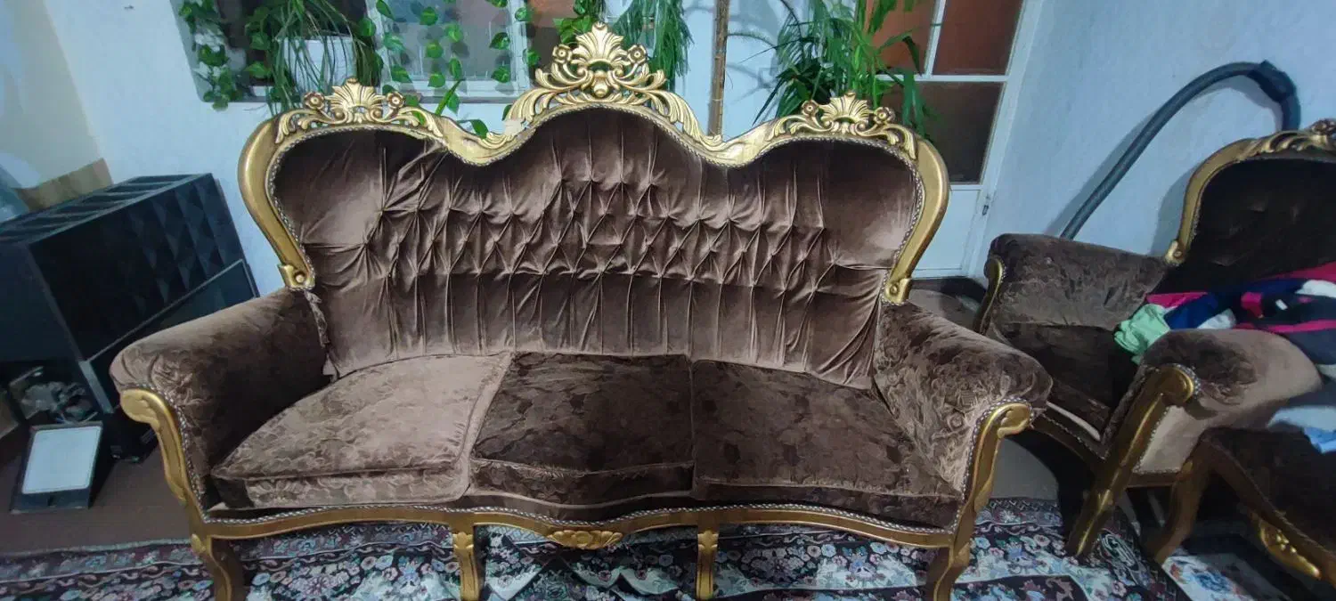 مبل سلطنتی|مبلمان خانگی و میز عسلی|شیراز, شیخ روزبهان|دیوار