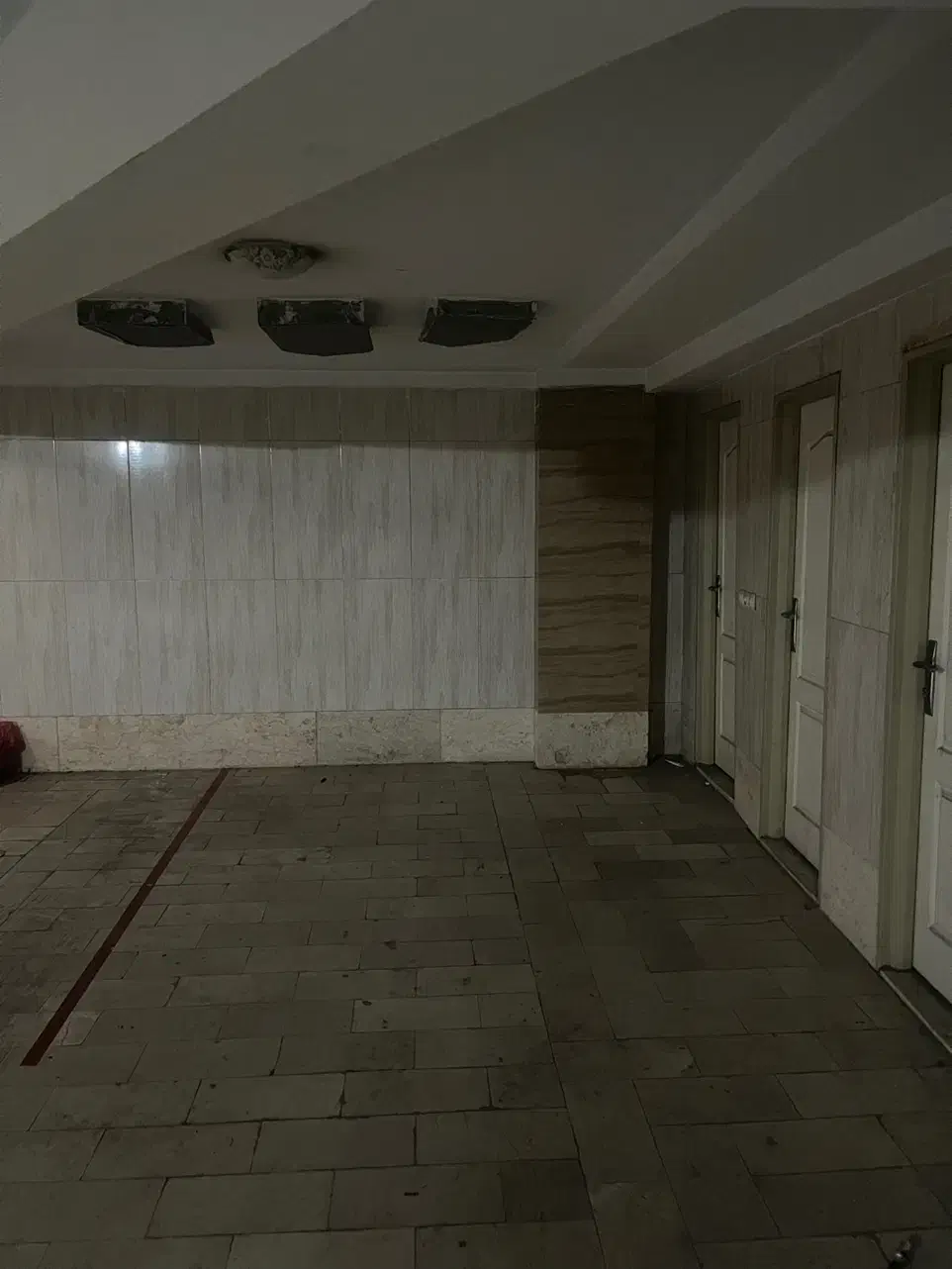 اجاره پارکینگ ماشین تهران پارس اردیبهشت