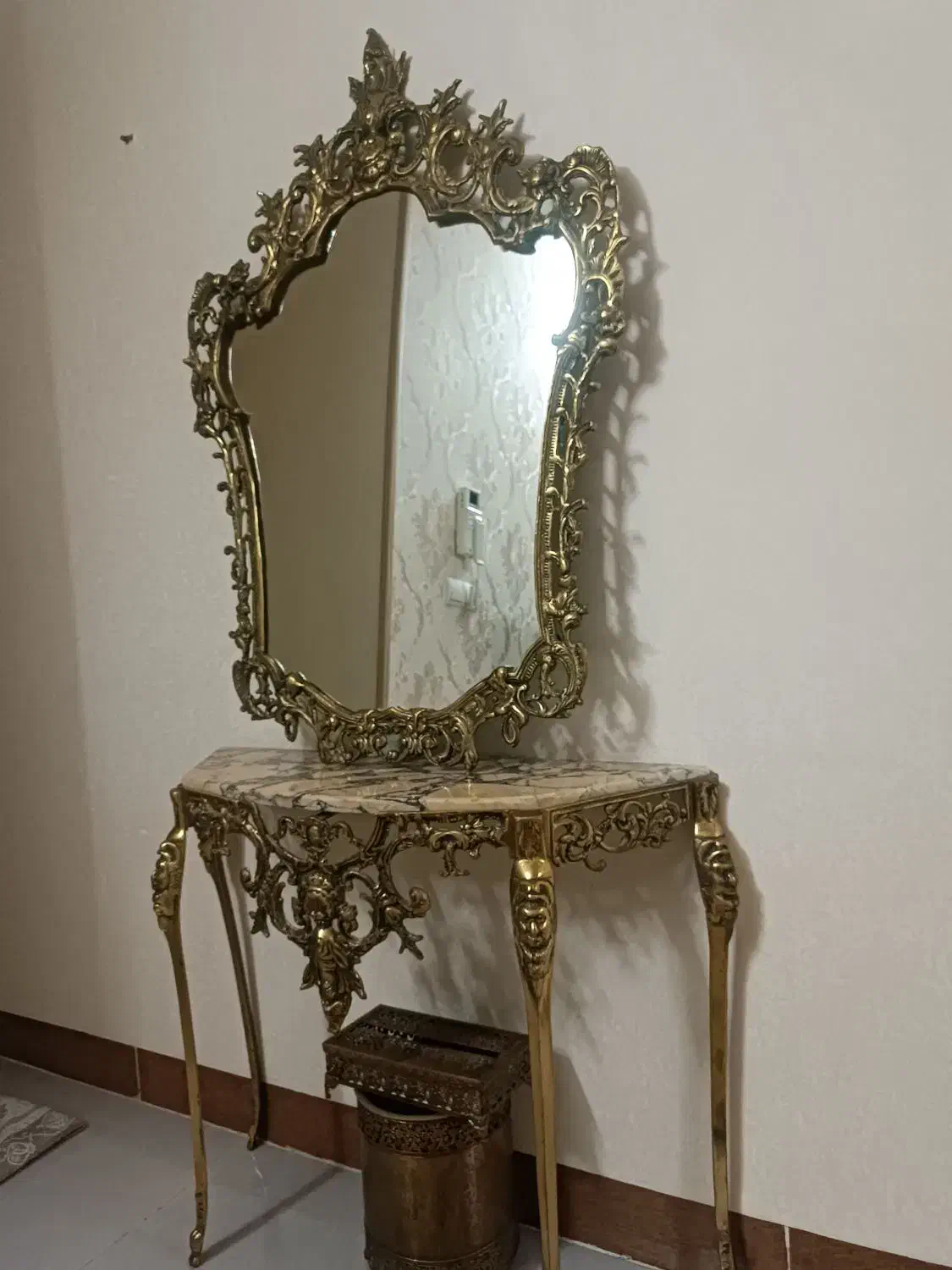 آینه شمعدان قدیمی برنجی|صنایع دستی و سایر لوازم تزئینی|محلات, |دیوار