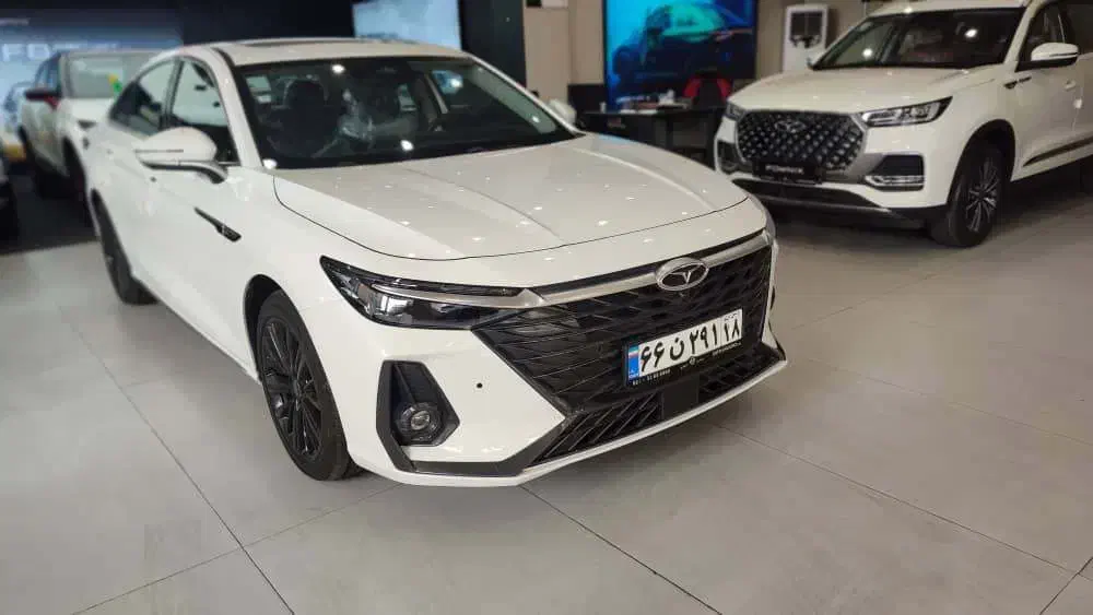 فروش نقد و اقساط اریزو 8 تحویل فوری|خودرو سواری و وانت|تهران, فردوسی|دیوار