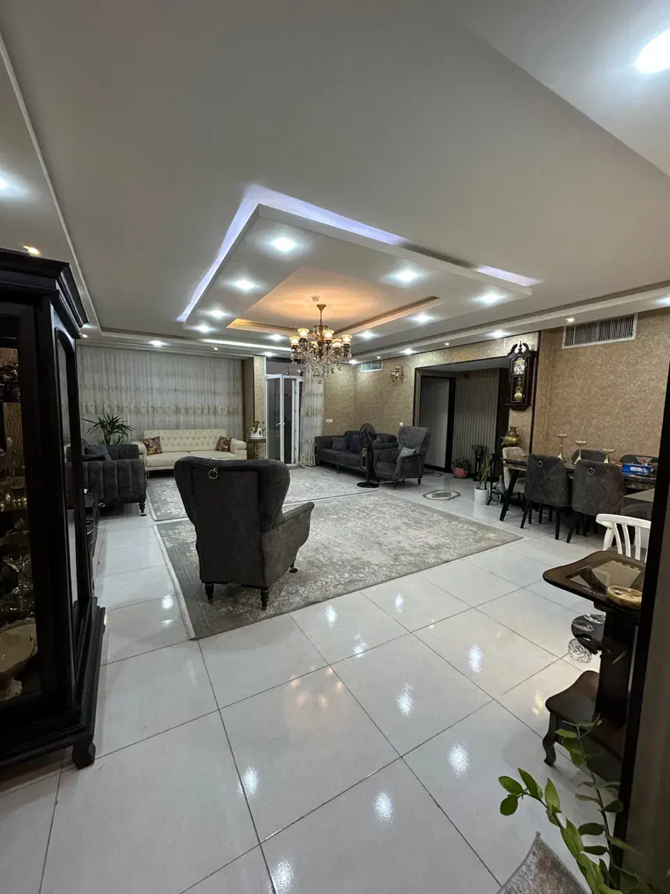 فروش آپارتمان ۳ خواب لوکس فولادشهر|فروش آپارتمان|فولادشهر, B8|دیوار