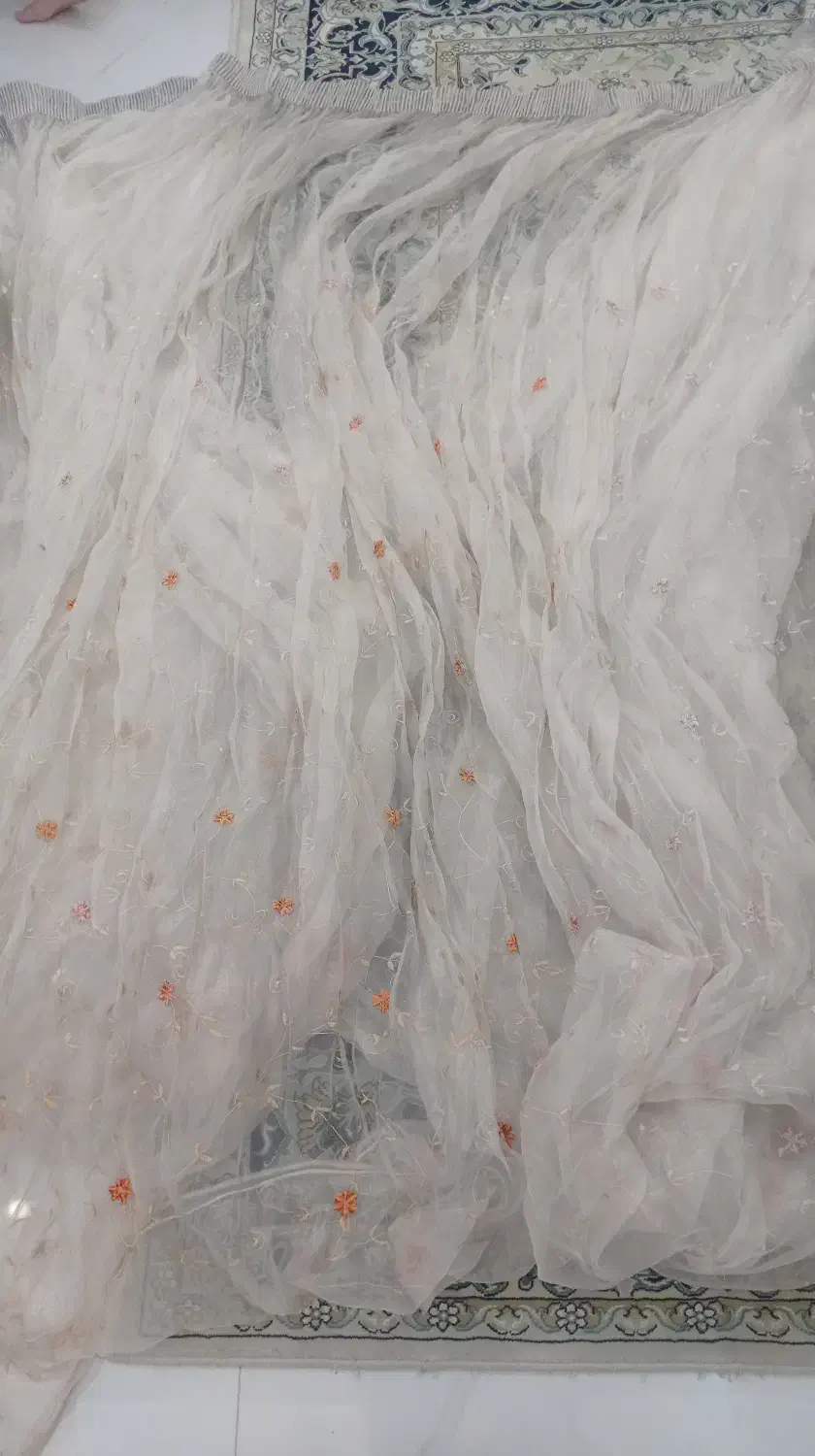 پرده|پرده، رانر، رومیزی|گلبهار, شهر جدید گلبهار|دیوار