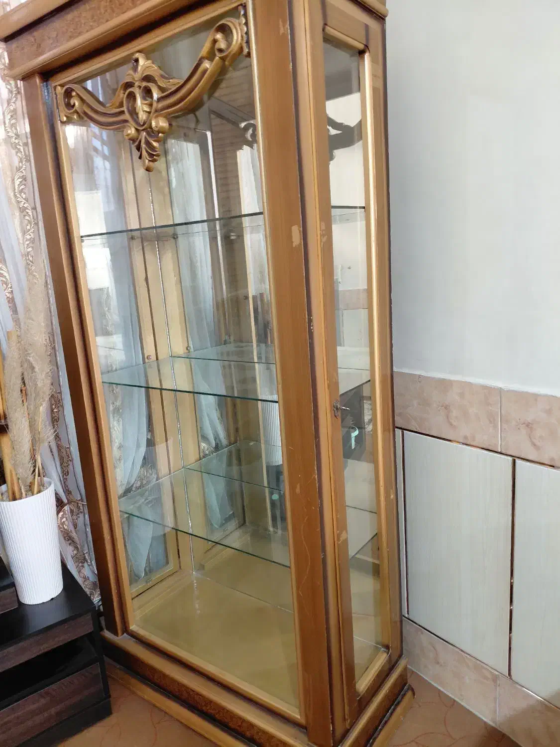 ویترین و گیره لباسی ایستاده بزرگ و کوچیک|بوفه، ویترین، کنسول|شهرکرد, |دیوار