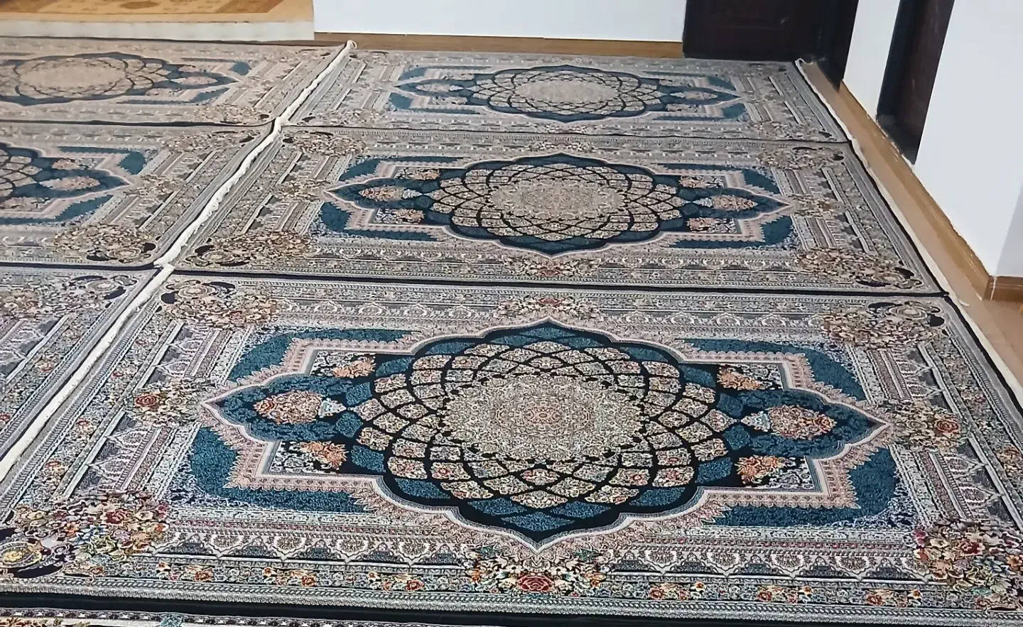 نوهستش|فرش|زنجان, |دیوار