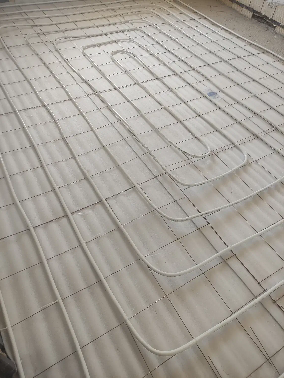 نیازمند شاگرد لوله کشی|استخدام معماری، عمران و ساختمانی|میانه, |دیوار