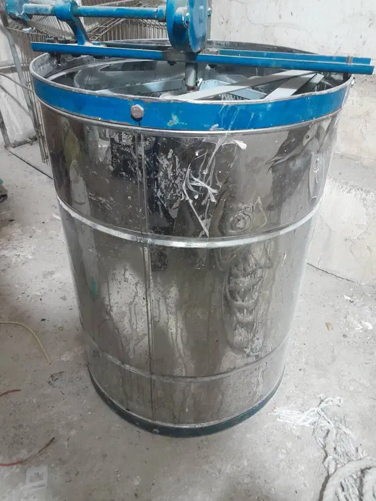 استراکتور ۴ قاب عسل گیریک بار استفاده جنس عالی|ماشینآلات صنعتی|لار, |دیوار