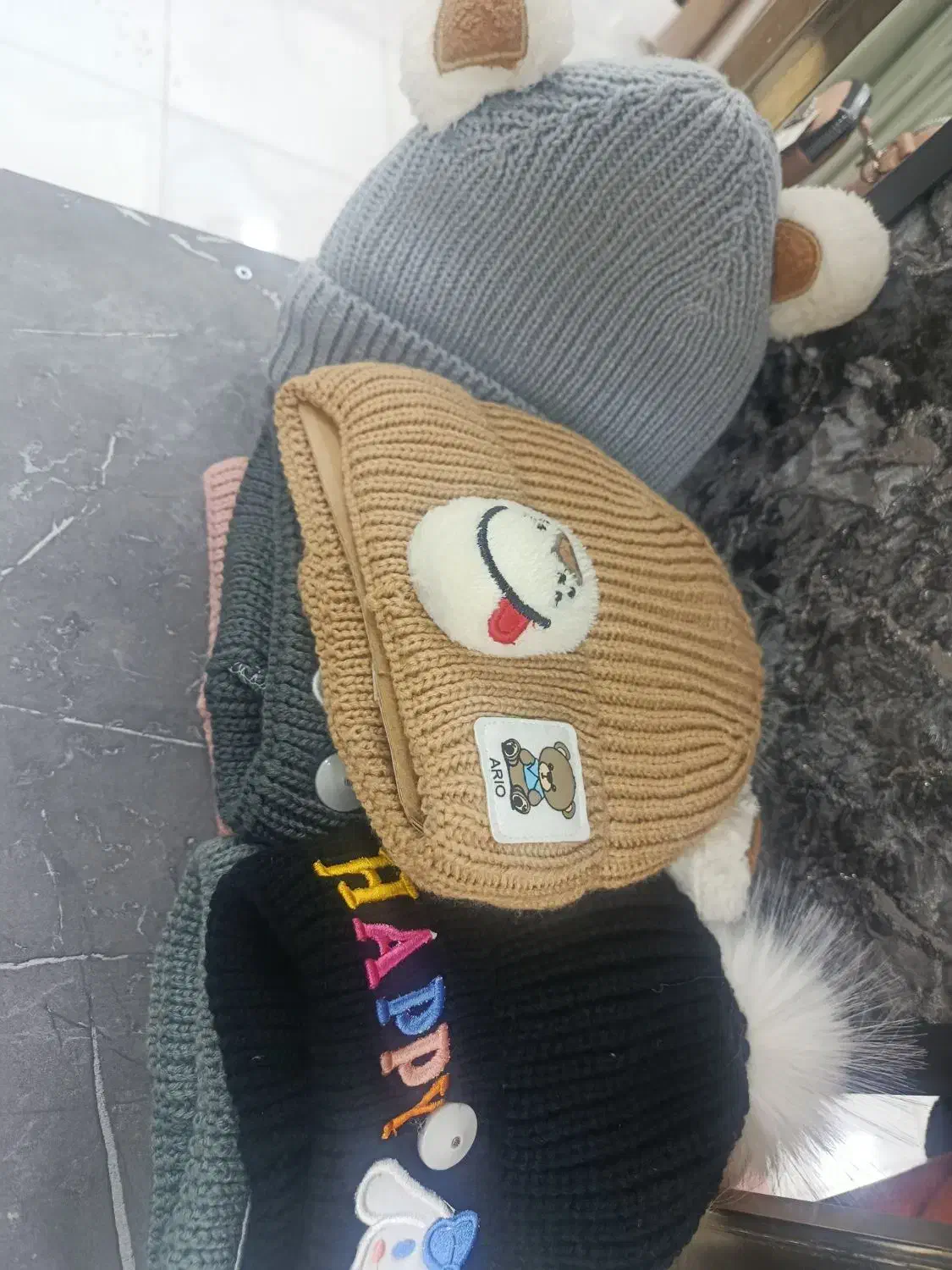 کلاه بچه گانه و دخترانه|کفش و لباس بچه|مرودشت, ثبت احوال|دیوار