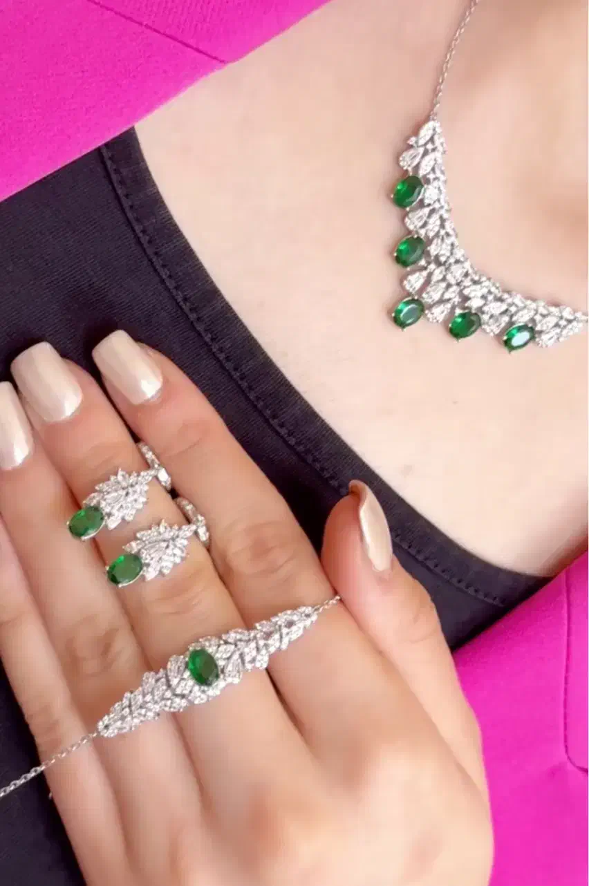 سرویس زمرد جواهر تمام نقره لوکس عین طلا خارجی|بدلیجات|تبریز, |دیوار