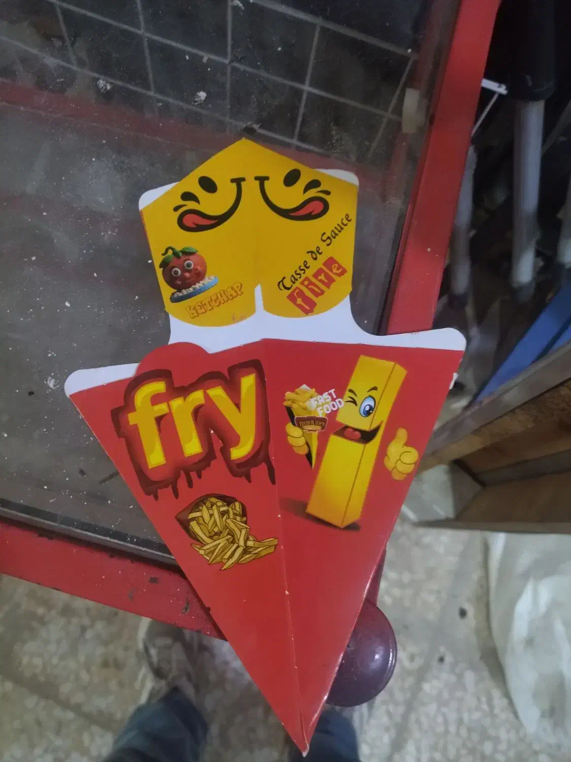 قیف سیب زمینی|ظروف نگهدارنده، پلاستیکی، یک‌بارمصرف|قدس, شهر‌قدس|دیوار