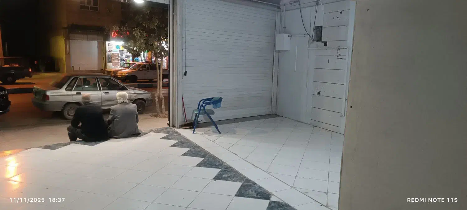 فروش دودهنه مغازه به متراژ ۷۰ متر کف ۳۰ متر بالکن|فروش مغازه و غرفه|مرودشت, ابوذر شمالی|دیوار